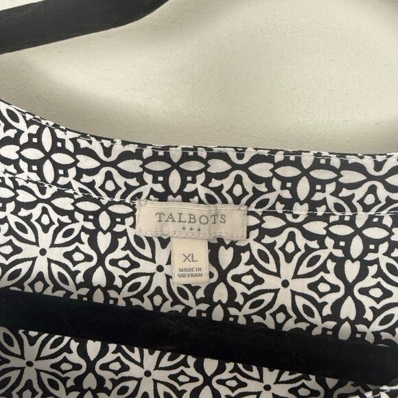 Talbots Women’s XL Black White Patterned Top Blouse - Picture 2 of 5